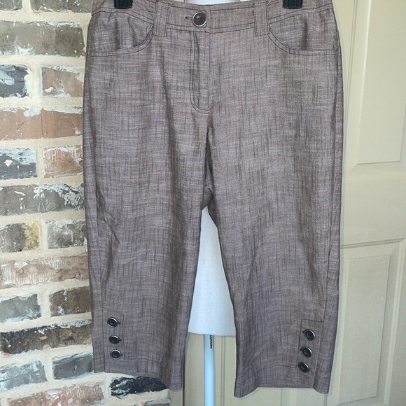 89th & Madison Brown Stretch Linen Textured Front Capri Pants Button Accent Hems - Picture 6 of 9